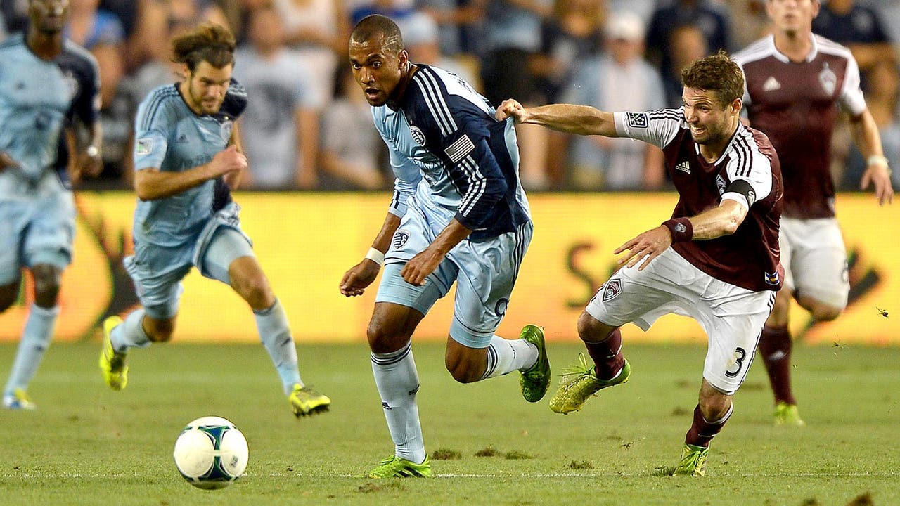 Teal Bunbury swap offers upgrade for New England, flexibility for Sporting Kansas City
